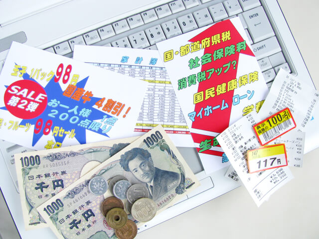 ①利息をカットして支払総額を減らし、必要があれば月々の返済金額を減額する方法です。