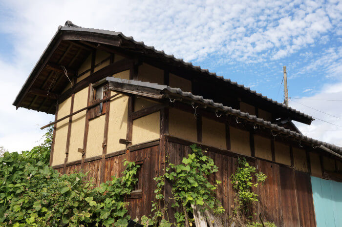 また、最近、空き家問題が社会問題化しています。